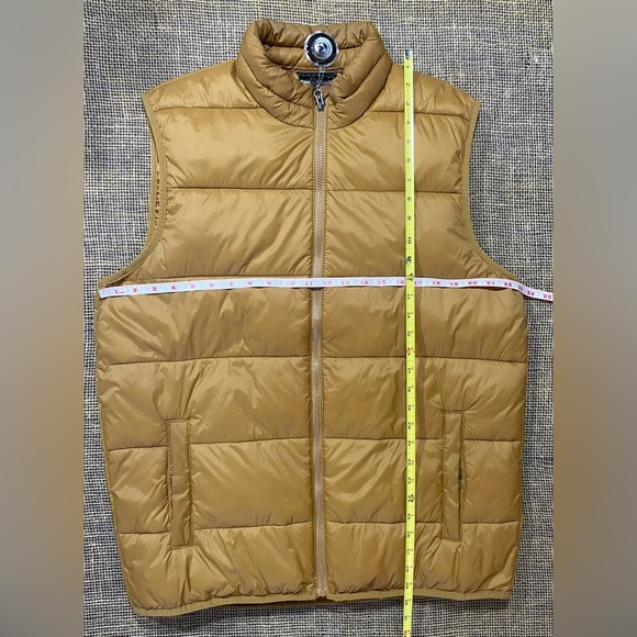 Swiss Tech Puffer Vest Men’s Size Large Peak Technology Tan Zip Front Insulated - Picture 4 of 10